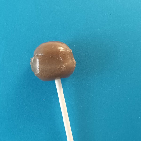 Salmiakki pallotikkari 1 kpl